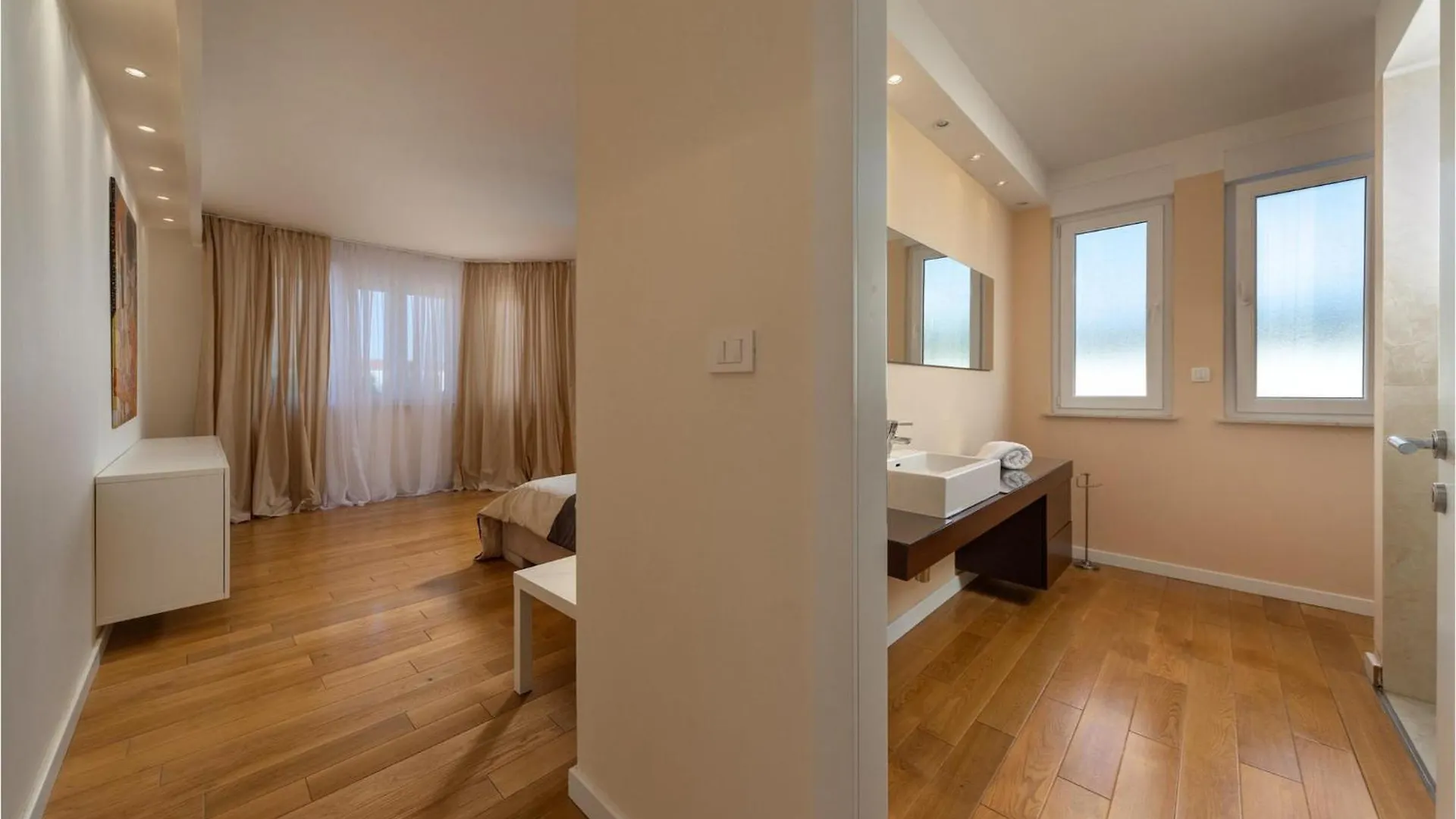 Holiday home Villa Roko Debeljak